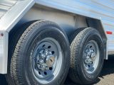 2026 Featherlite 8127 24' Stock Gooseneck Trailer